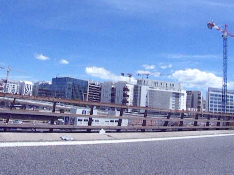 marseille_grues.cleaned
